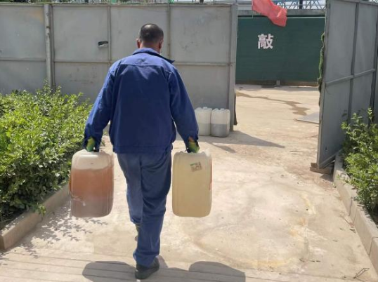 15vip太阳集团官网城东污水处理公司扎实推进危险废物规范化处置(图3)